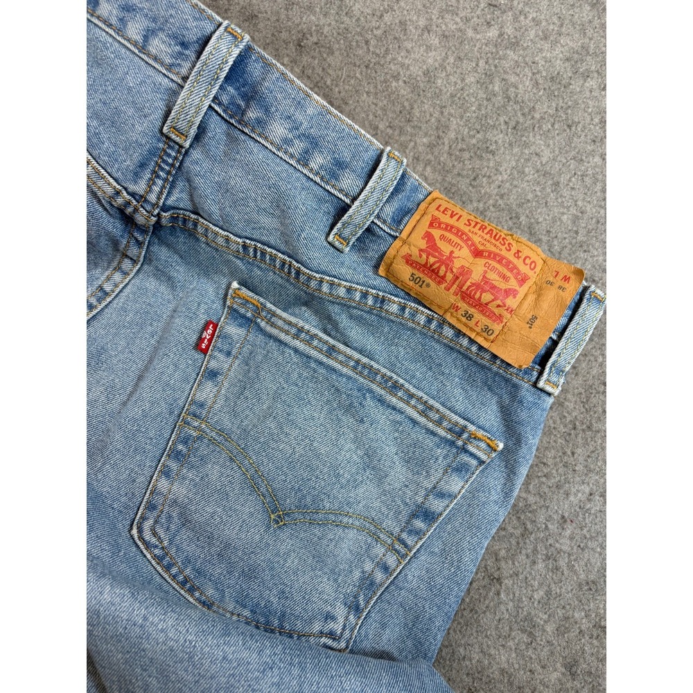 Levis 501 Original Fit Straight Leg Light Wash Blue Denim Jeans Mens 38x30